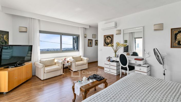 Image No.26-6 Bed Villa for sale