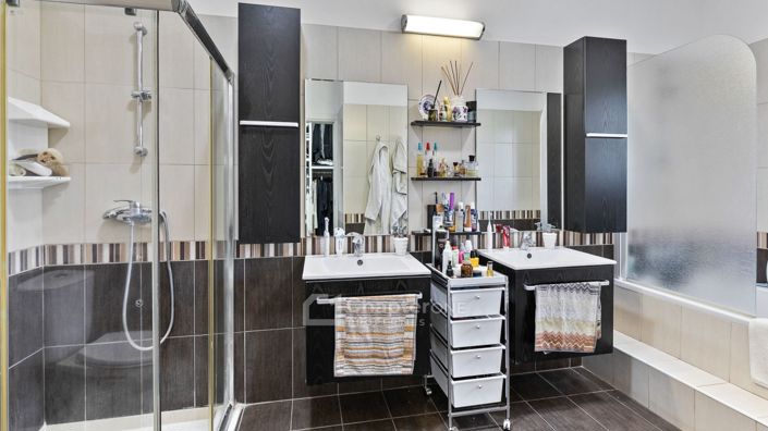 Image No.27-6 Bed Villa for sale