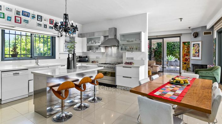 Image No.5-6 Bed Villa for sale