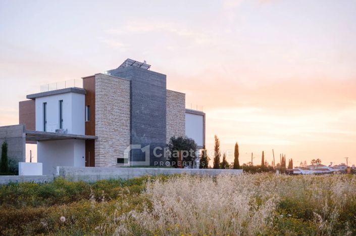 Image No.8-4 Bed Villa for sale