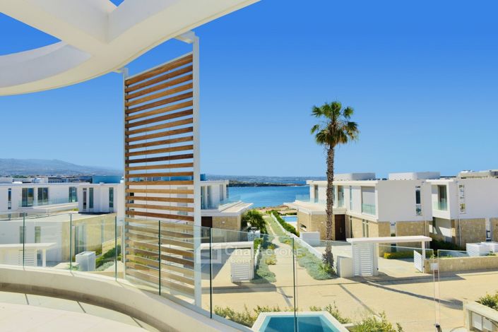 Image No.8-7 Bed Villa for sale