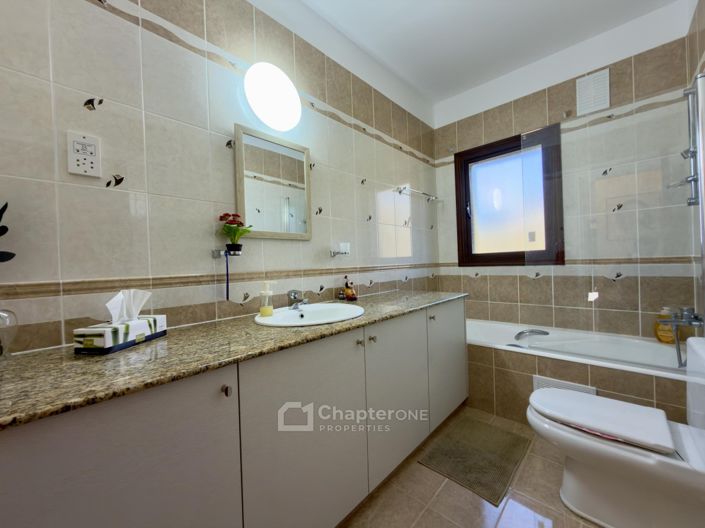 Image No.19-4 Bed Villa for sale