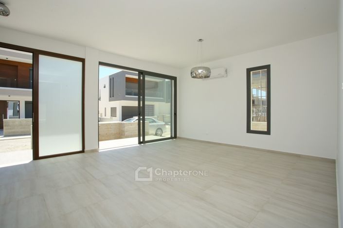 Image No.7-3 Bed Villa for sale