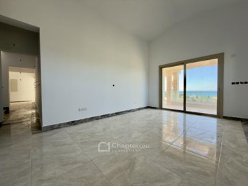 Detached Villa For Sale  in  Peyia