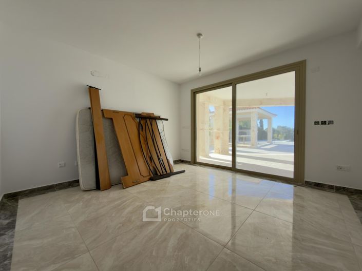 Image No.18-Villa de 7 chambres à vendre à Peyia