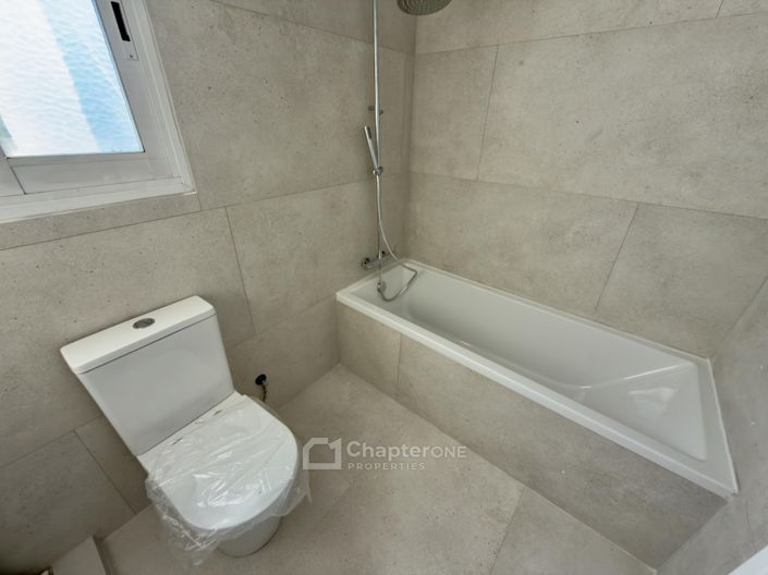 Image No.9-2 Bed Townhouse for sale