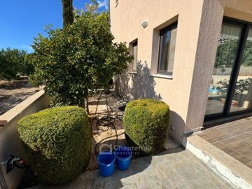 Detached Villa For Sale  in  Peyia