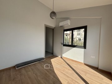 Apartment For Sale  in  Kato Paphos - Universal