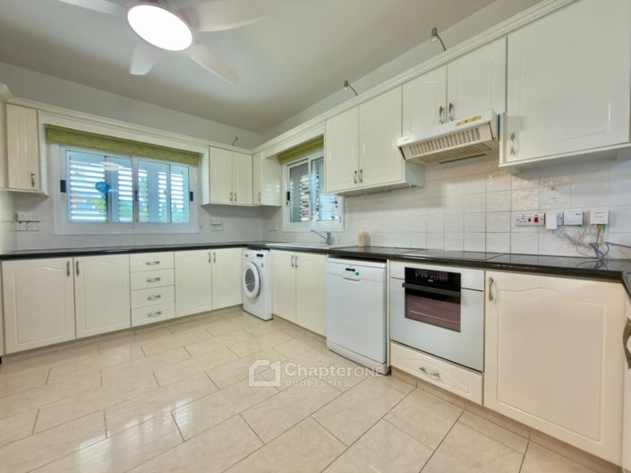 Image No.2-3 Bed Villa for sale