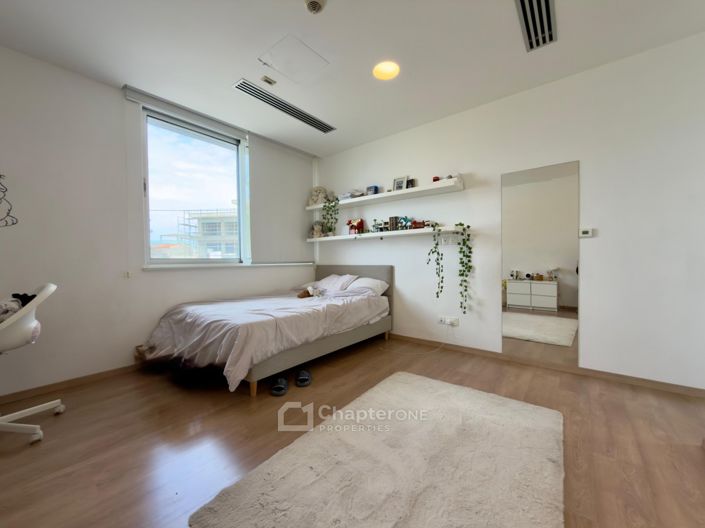 Image No.17-5 Bed Villa for sale