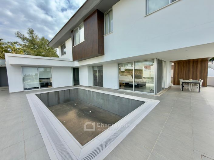 Image No.30-5 Bed Villa for sale