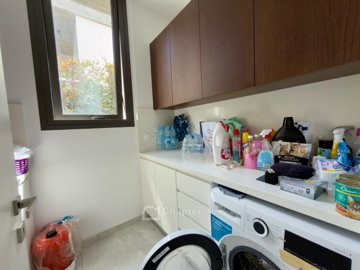 Detached Villa For Sale  in  Chlorakas