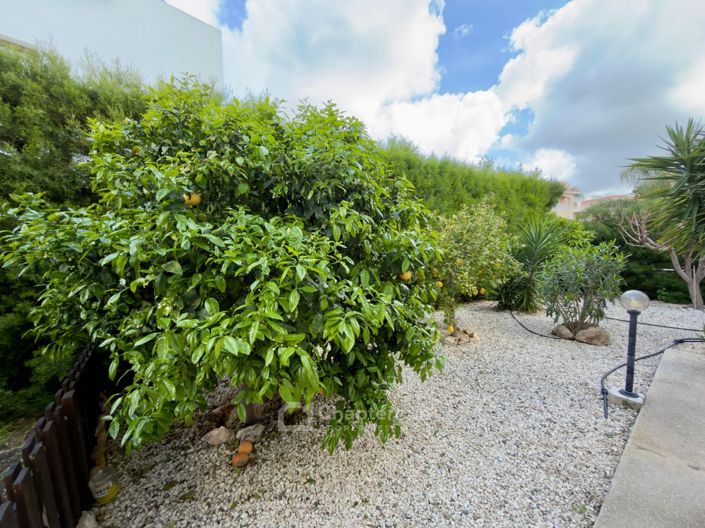 Image No.17-3 Bed Villa for sale