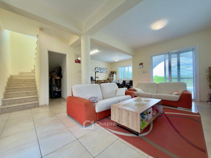 Image No.2-3 Bed Villa for sale