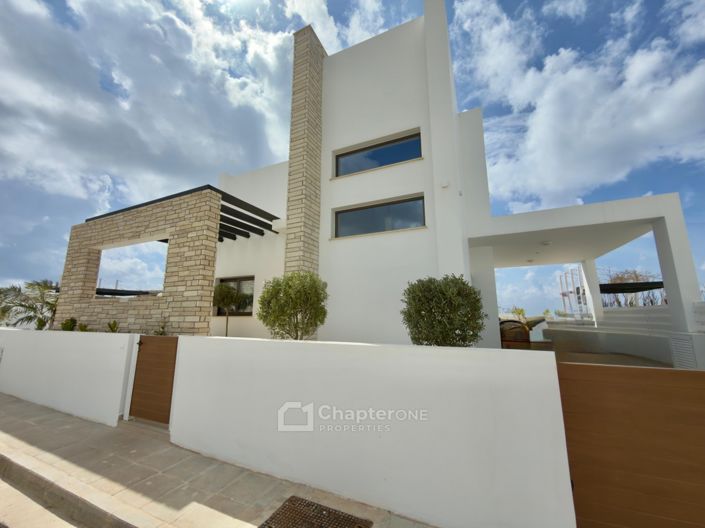 Image No.2-3 Bed Villa for sale