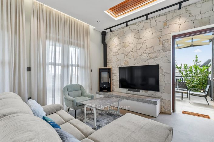 Image No.2-3 Bed Villa for sale