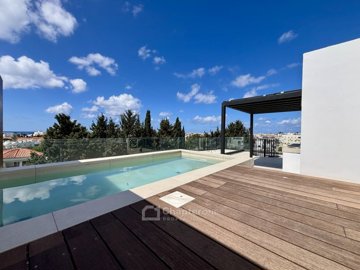 Penthouse For Sale  in  Kato Paphos - Universal