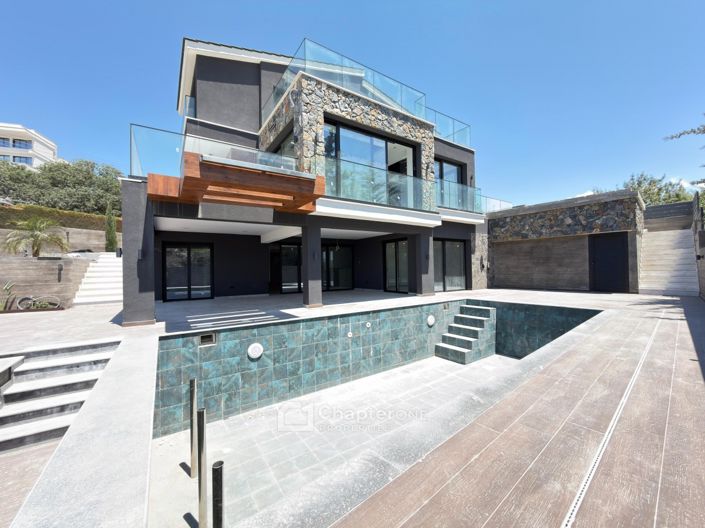 4 bedroom New Ready villa 
