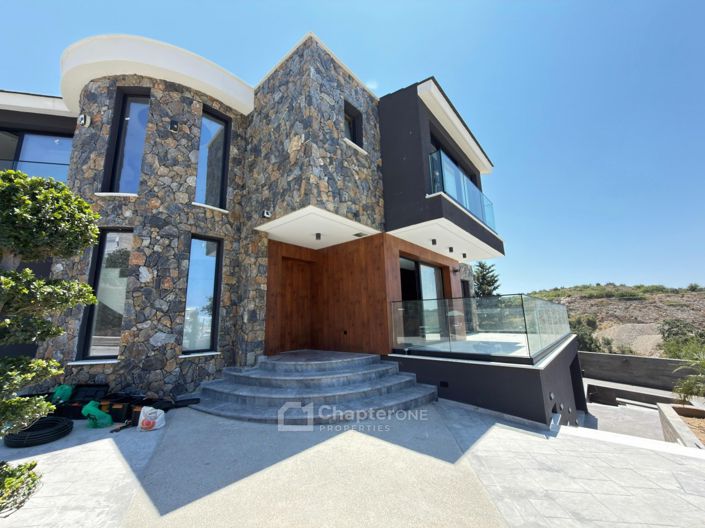 Image No.2-4 Bed Villa for sale