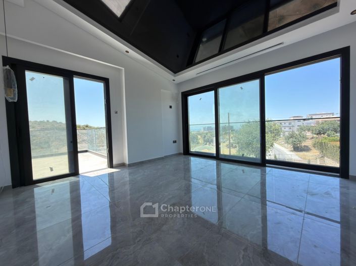 Image No.6-4 Bed Villa for sale