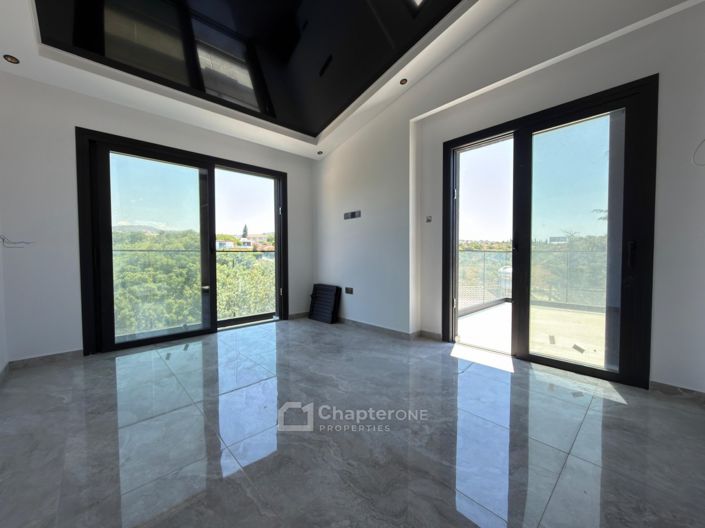 Image No.7-4 Bed Villa for sale