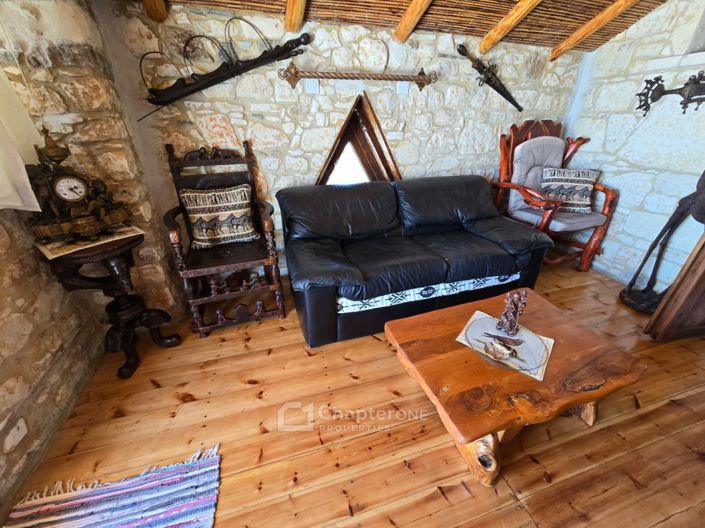 Image No.10-7 Bed Villa for sale