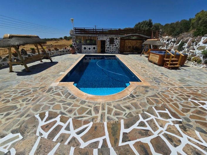 Image No.20-7 Bed Villa for sale