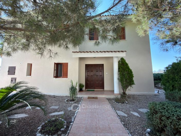 Image No.4-Villa de 4 chambres à vendre à Tsada