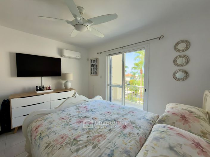 Image No.16-2 Bed Townhouse for sale