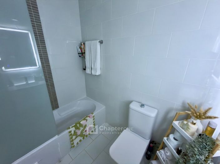 Image No.19-2 Bed Townhouse for sale