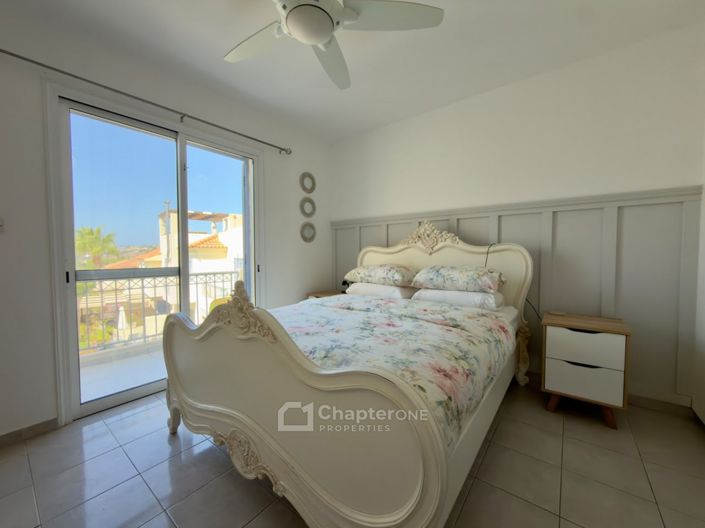 Image No.20-2 Bed Townhouse for sale