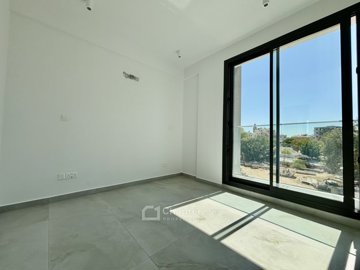 Apartment For Sale  in  Paphos Town