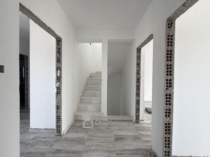 Image No.10-3 Bed Villa for sale