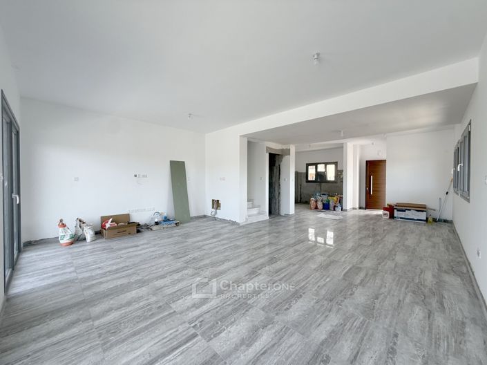 Image No.2-3 Bed Villa for sale