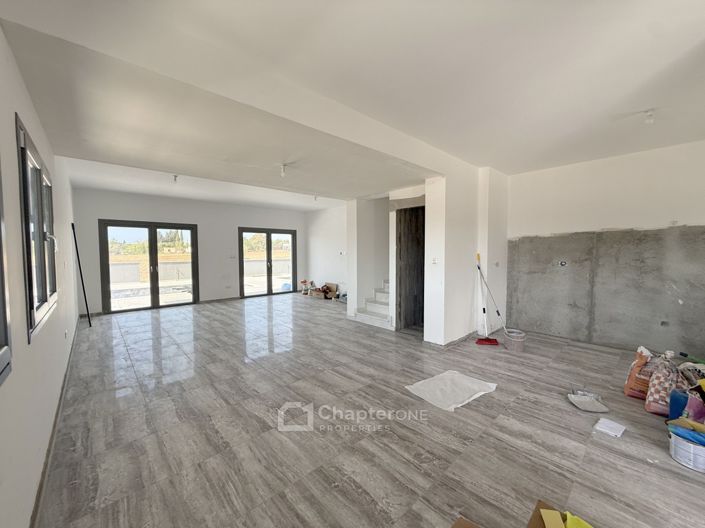 Image No.3-3 Bed Villa for sale
