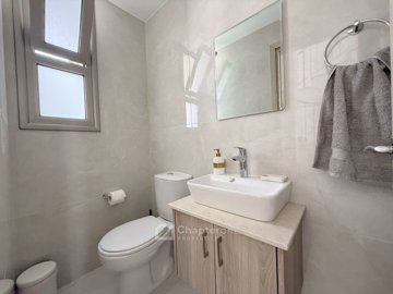 Detached Villa For Sale  in  Kato Paphos - Universal