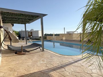Detached Villa For Sale  in  Tsada
