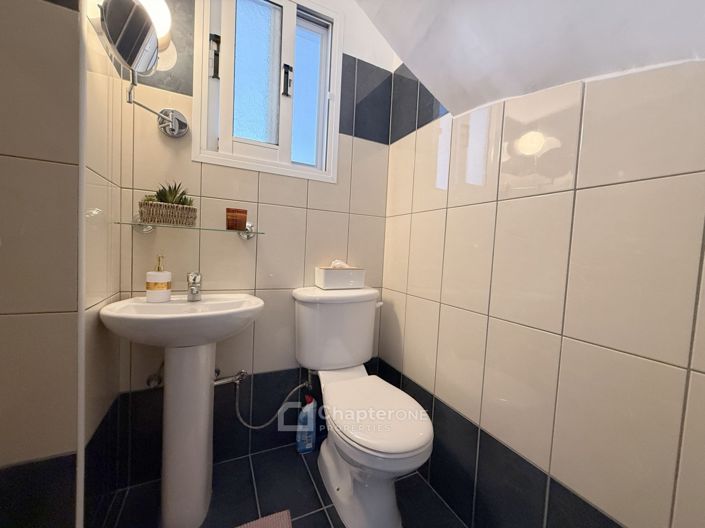 Image No.14-2 Bed Townhouse for sale