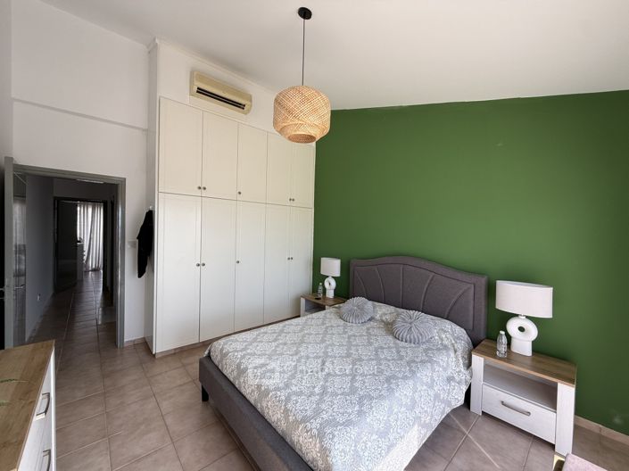 Image No.7-2 Bed Townhouse for sale