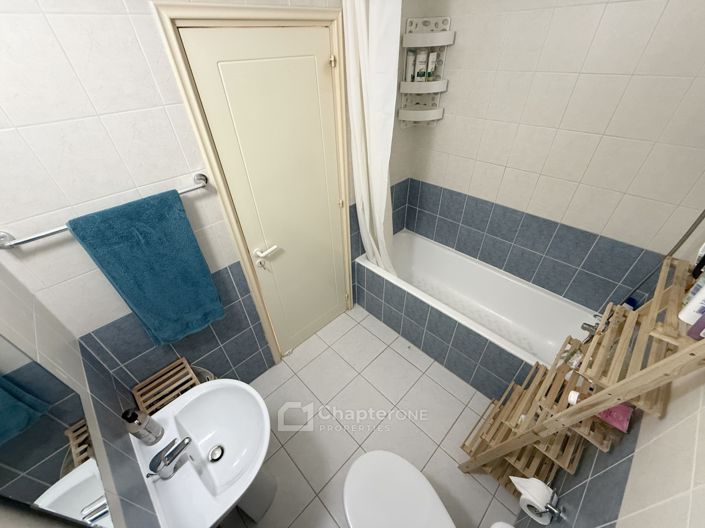 Image No.6-2 Bed Townhouse for sale