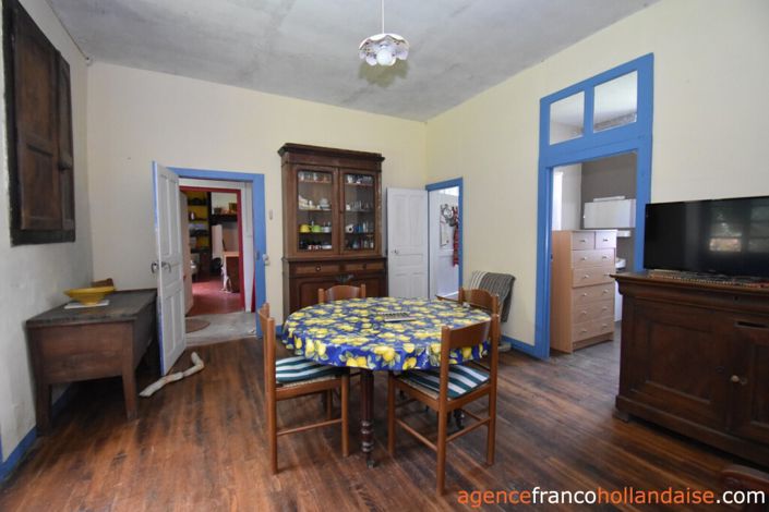 Image No.4-2 Bed House for sale