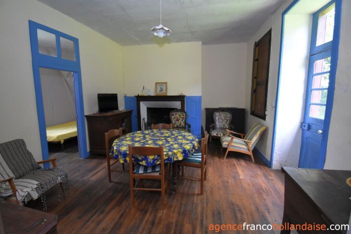 Image No.5-2 Bed House for sale