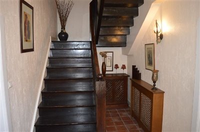 huis-met-schuur-en-zwembad-en-9000-m-12large