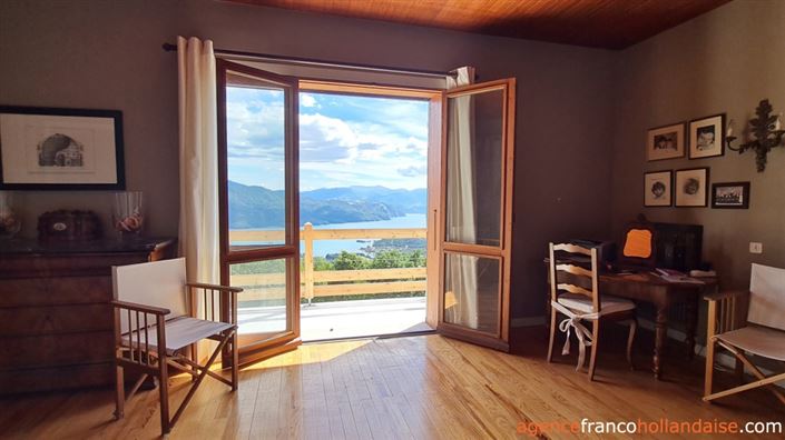 Image No.21-5 Bed House for sale