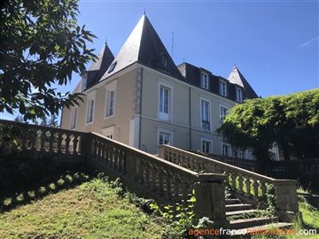 gerenoveerd-chateau-met-zakelijke-mogelijkhed