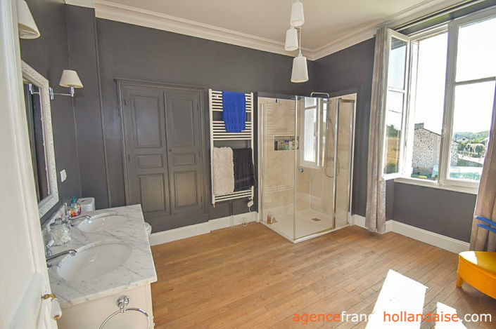 Image No.17-5 Bed House for sale