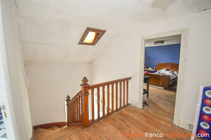 Image No.19-5 Bed House for sale