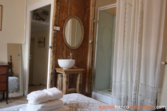 Image No.13-5 Bed House for sale