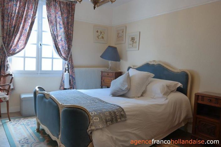 Image No.20-5 Bed House for sale