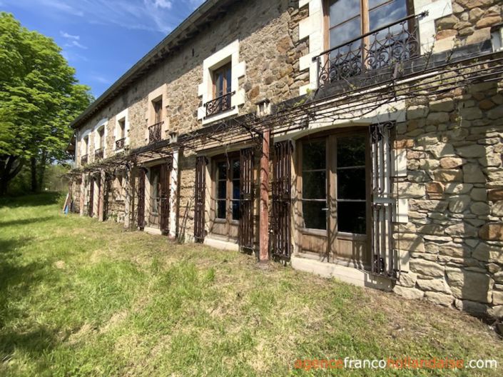 Image No.1-15 Bed House for sale